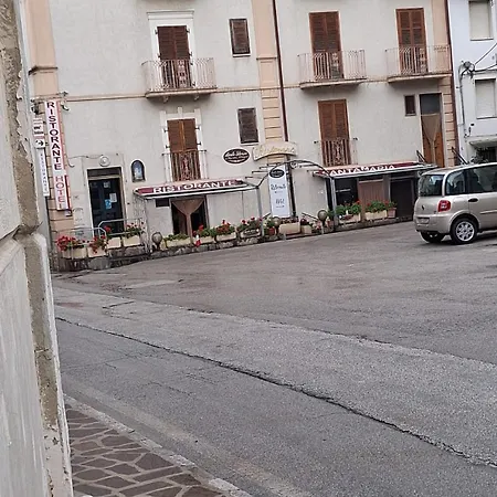 Santamaria 3*