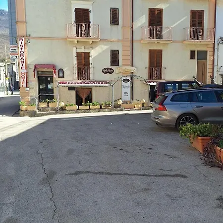 Santamaria 3*