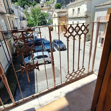 Santamaria 3*